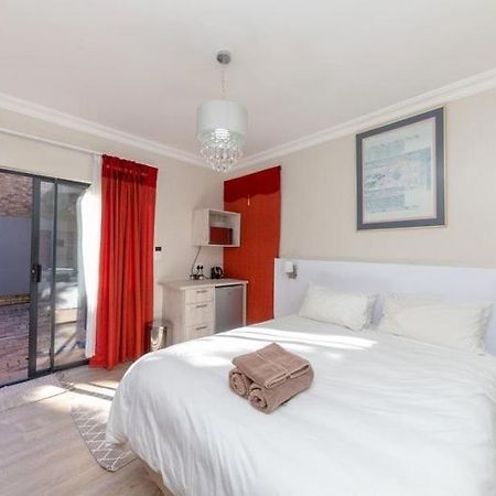 Stay At 11 On Gull Cape Town Eksteriør bilde