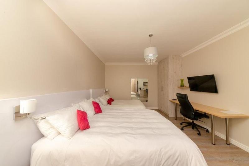 Stay At 11 On Gull Cape Town Eksteriør bilde